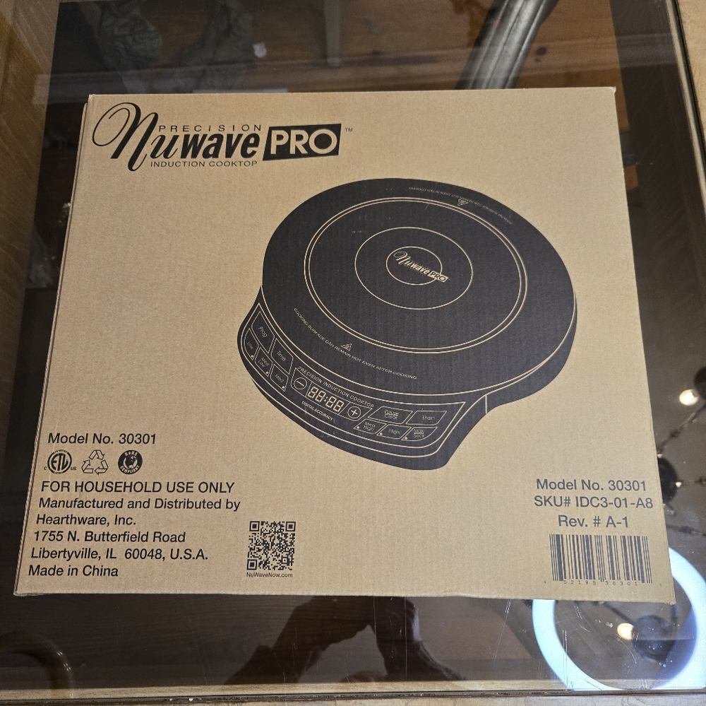 NuWave Precision Induction Cooktop Model 30301 NIB